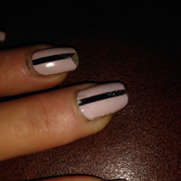 Nails that last but with out the price - Picture 2 of 3